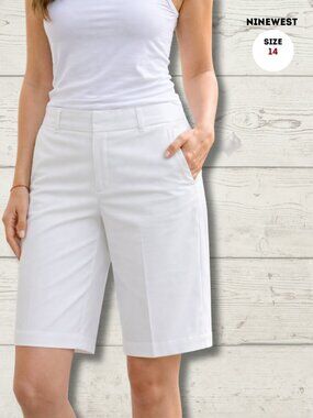 Nine West White Bermuda Shorts – Size 14 – Stretch – Knee Length